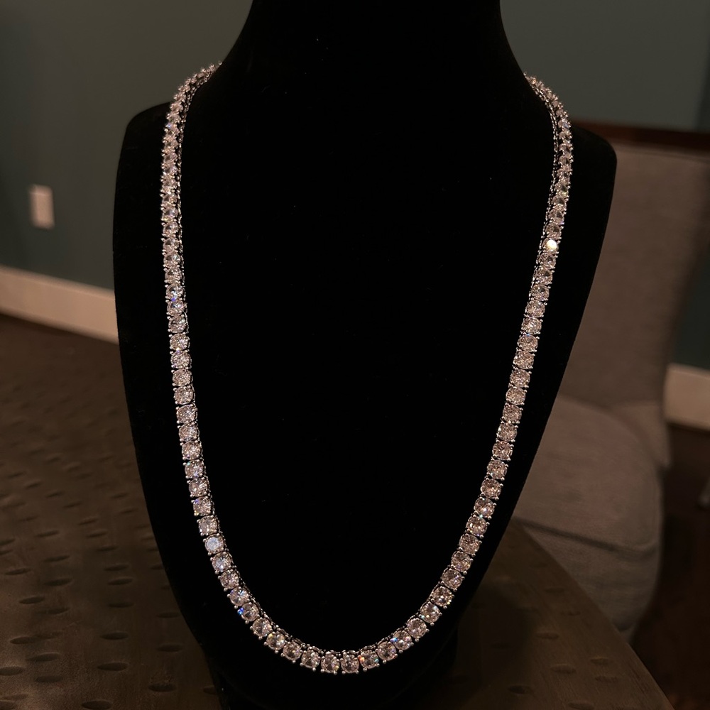 Diamond tennis necklace